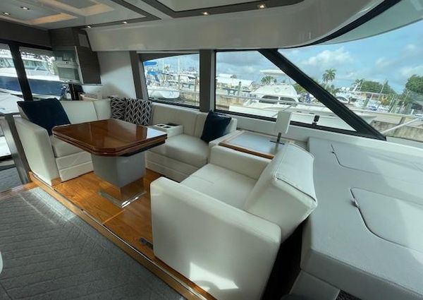 Tiara Yachts C53 Coupe image