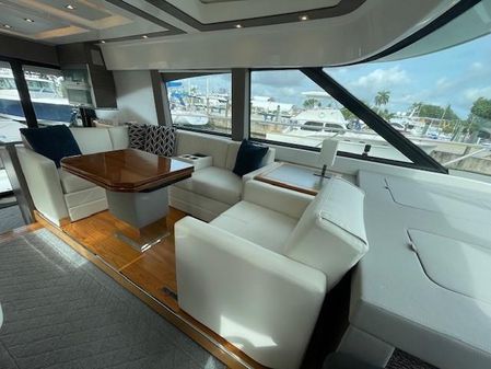 Tiara Yachts C53 Coupe image