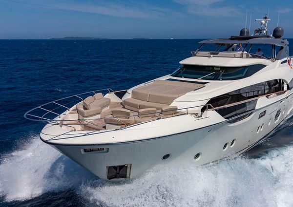 Monte Carlo Yachts MCY 96 image