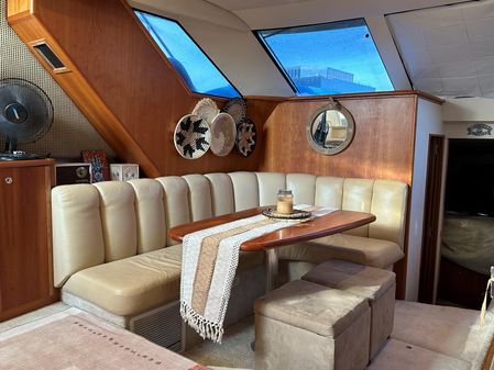 Silverton 39 Motor Yacht image