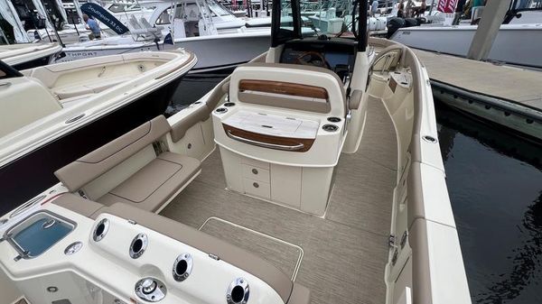 Chris-Craft Catalina 28 