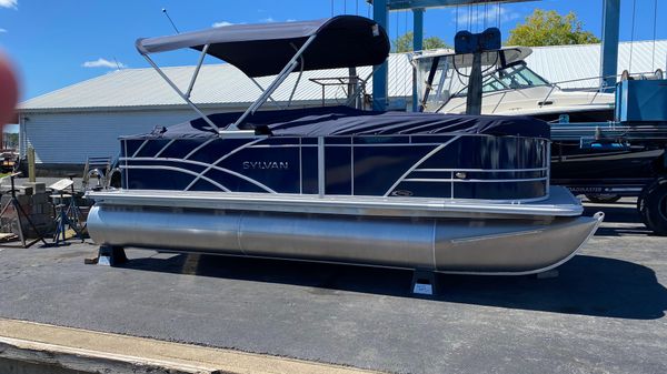 Sylvan Mirage 8520 Cruise 