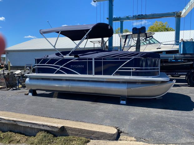 2023 Sylvan Mirage 8520 Cruise Sodus Point, New York - Krenzer Marine