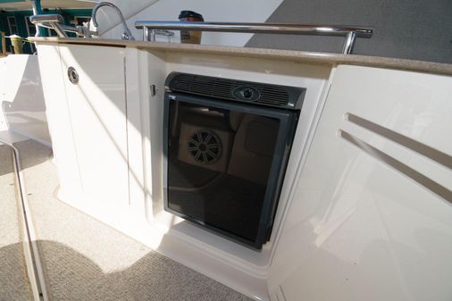 Sea Ray 310 Sundancer image