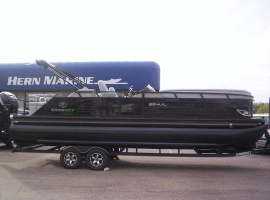 Regency 254 LE3 Sport - main image