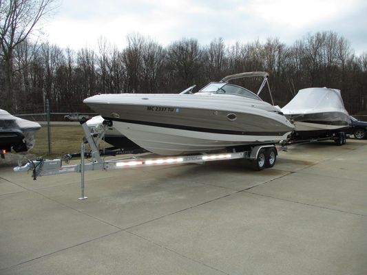 Crownline 285 SS - main image