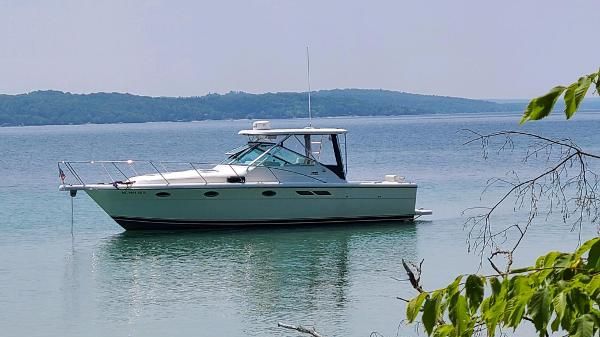 Tiara Yachts 3100 Open LE 