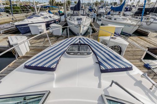 Rinker 290 Express Cruiser image