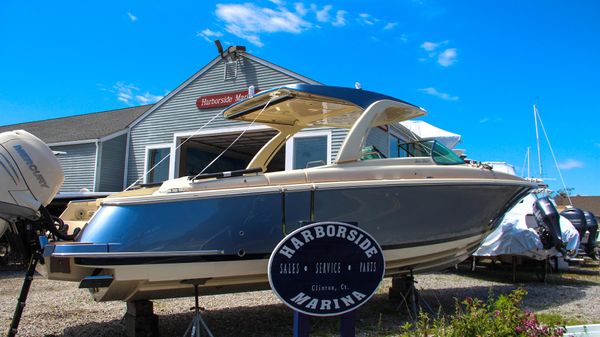 Chris-Craft Launch 35 GT