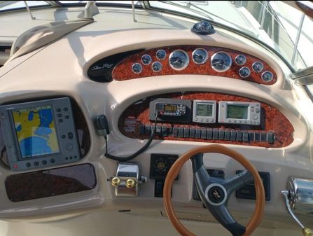 Sea Ray 380 Sundancer image