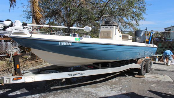 Skeeter ZX 24V