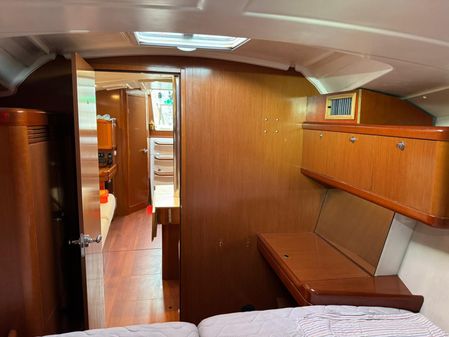 Beneteau Oceanis 37 image