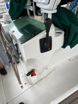 Beneteau 381 image