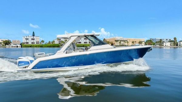 Tiara Yachts 34 LS image