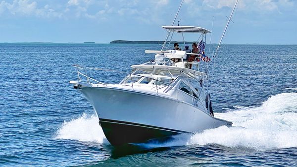Luhrs 30 Open