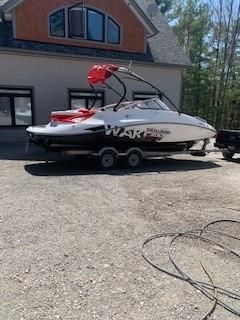 Bombardier 230 Wake