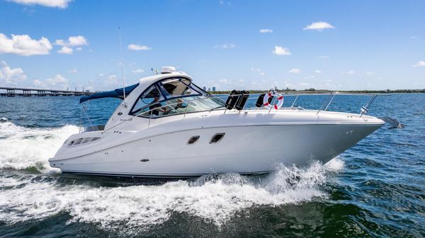 Sea Ray 330 Sundancer
