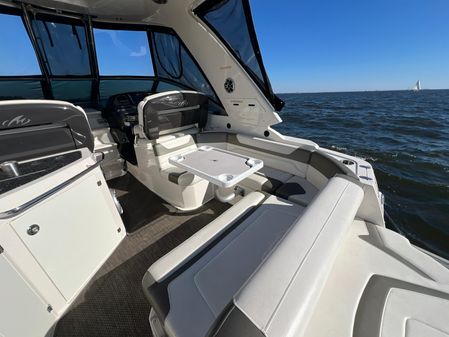 Monterey 320 Sport Yacht image