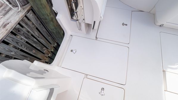 Intrepid 430 Sport Yacht image