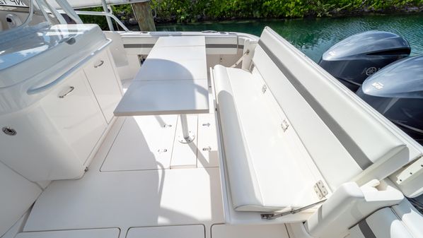 Intrepid 430 Sport Yacht image