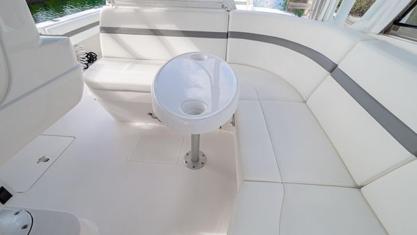 Intrepid 430 Sport Yacht image