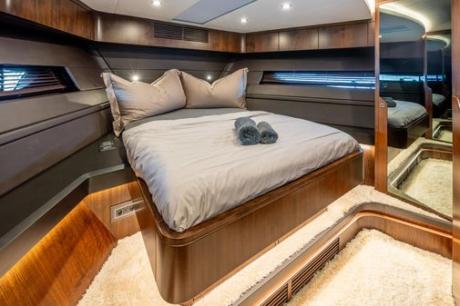 Fairline Targa 65 GTO image