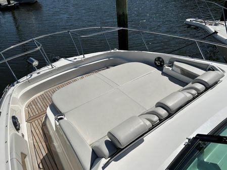 Sea Ray 320 DA image