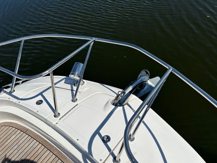 Sea Ray 320 DA image