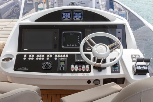 Sunseeker 75 Yacht image