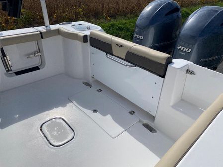 Tidewater 256 CC Adventure image