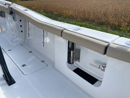 Tidewater 256 CC Adventure image