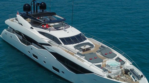 Sunseeker 116 Yacht