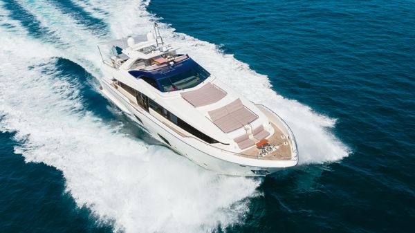 Ferretti Yachts 960 