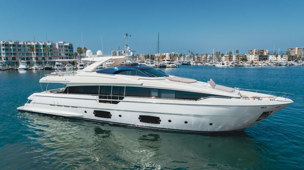 Ferretti Yachts 960 image