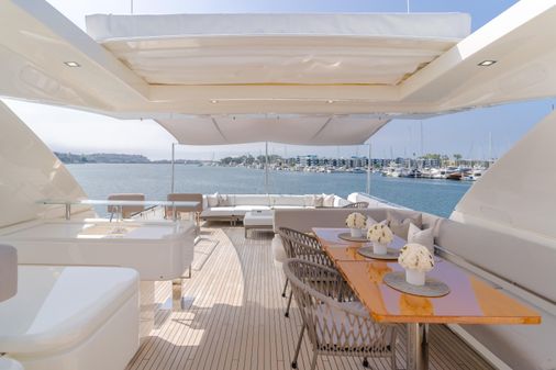 Ferretti Yachts 960 image