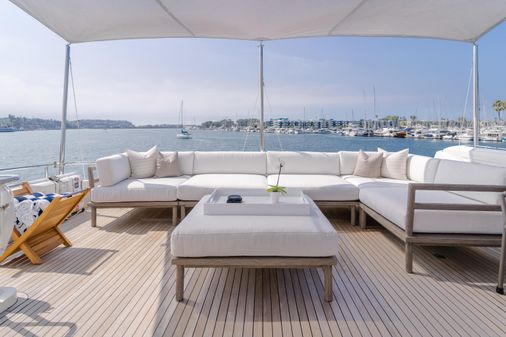 Ferretti Yachts 960 image