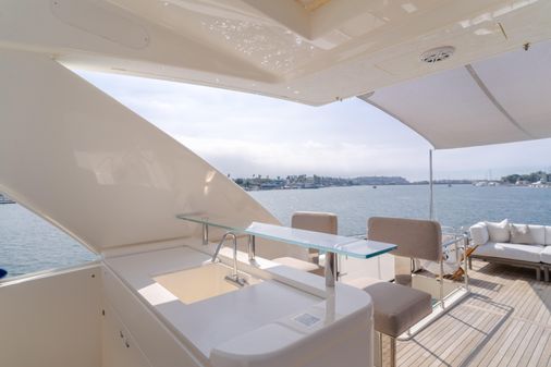 Ferretti Yachts 960 image