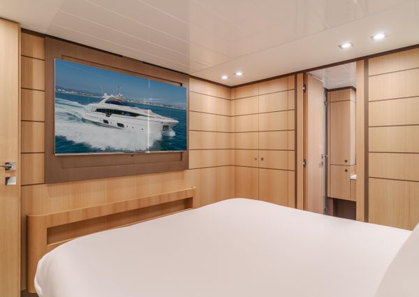 Ferretti Yachts 960 image