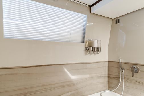 Ferretti Yachts 960 image