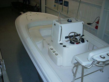 Contender ORDER THIS 25 BAY BOAT image