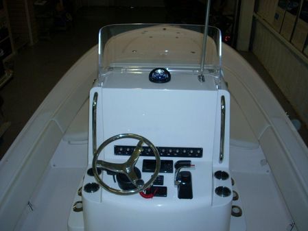 Contender ORDER THIS 25 BAY BOAT image