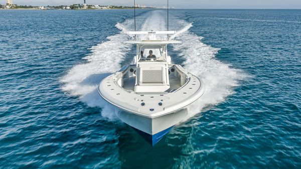 Yellowfin 39