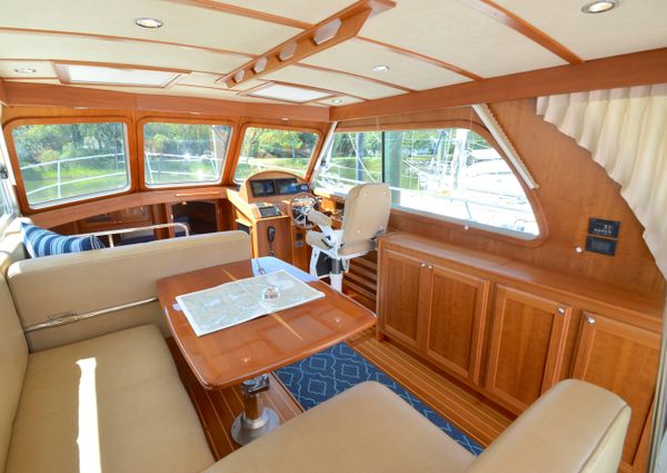 Sabre 38 Salon Express image