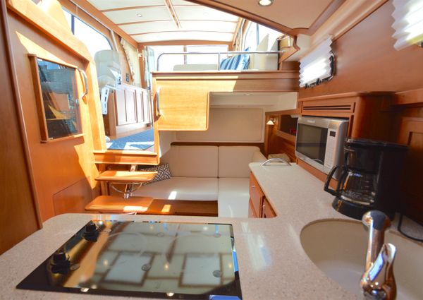 Sabre 38 Salon Express image