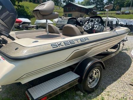 Skeeter ZX-180 image