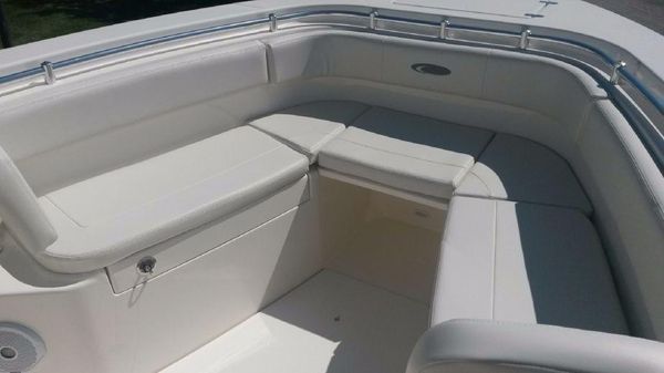 Cobia 277 Center Console image