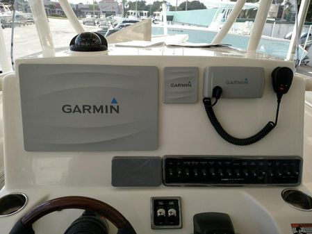 Cobia 277 Center Console image