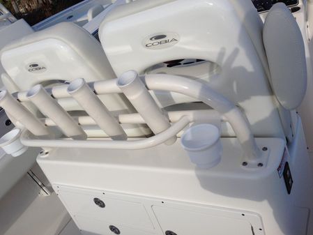 Cobia 277 Center Console image