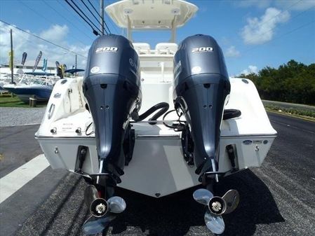 Cobia 277 Center Console image