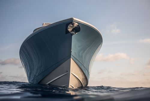 Cobia Center Console 350 image